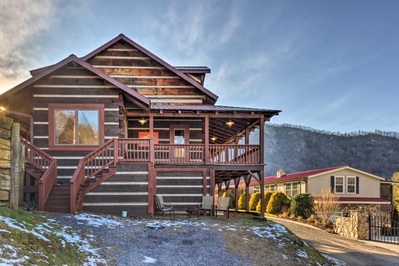 The Cabin At Marys Place With Deck And Mtn Views! Vila Maggie Valley Exterior foto