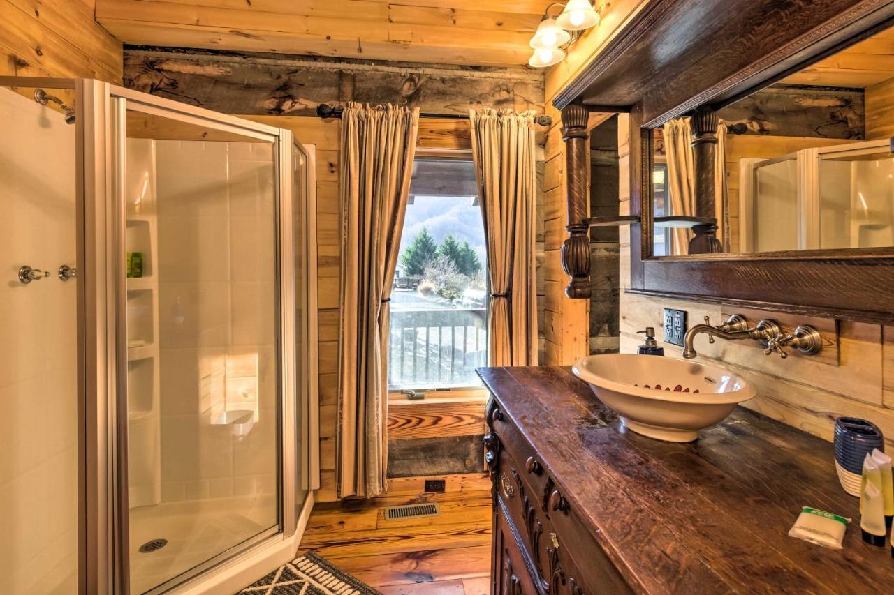 The Cabin At Marys Place With Deck And Mtn Views! Vila Maggie Valley Exterior foto