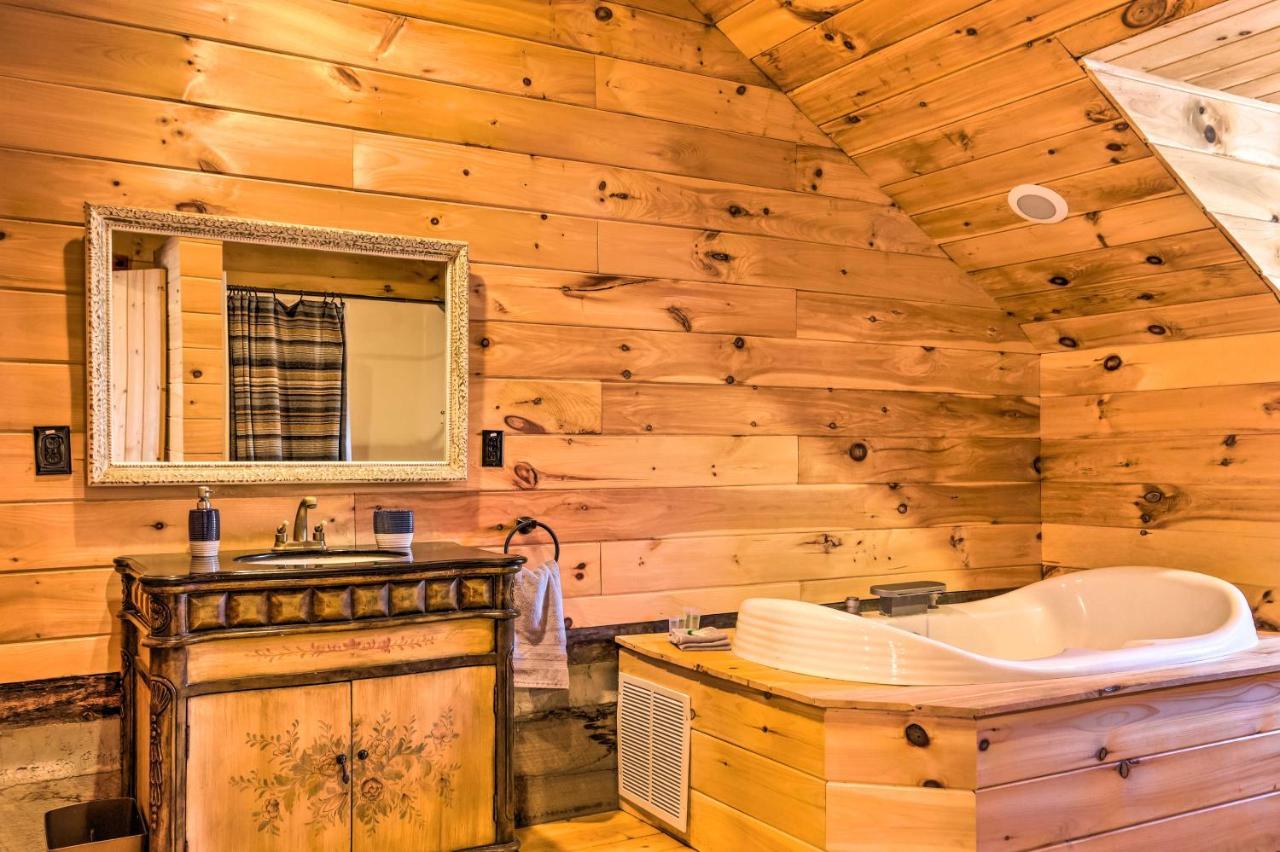 The Cabin At Marys Place With Deck And Mtn Views! Vila Maggie Valley Exterior foto
